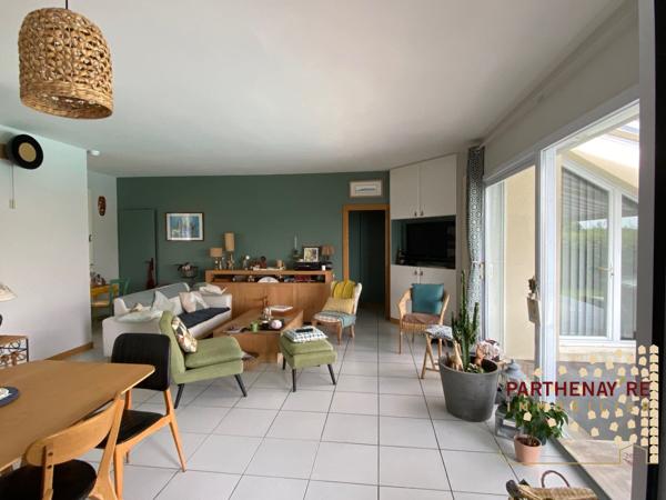 Jolie Maison atypique T6 avec piscine