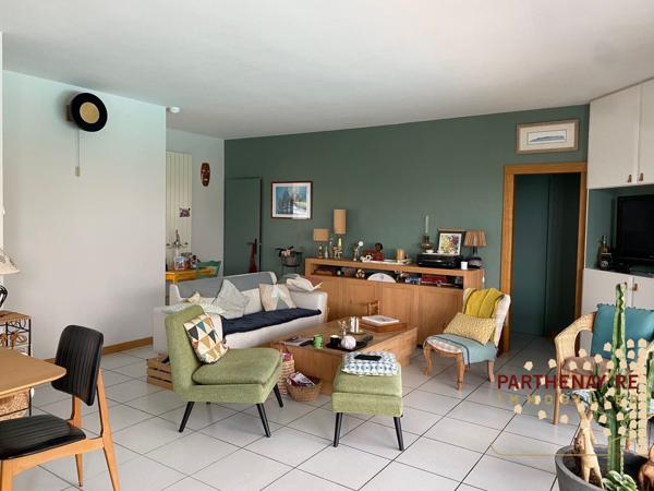 Jolie Maison atypique T6 avec piscine
