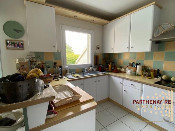 Jolie Maison atypique T6 avec piscine