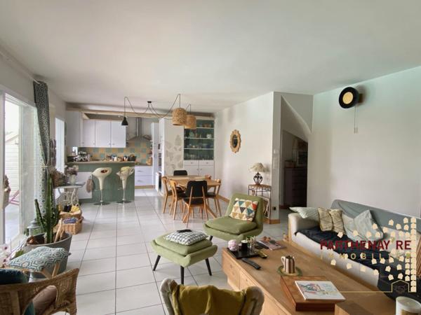 Jolie Maison atypique T6 avec piscine