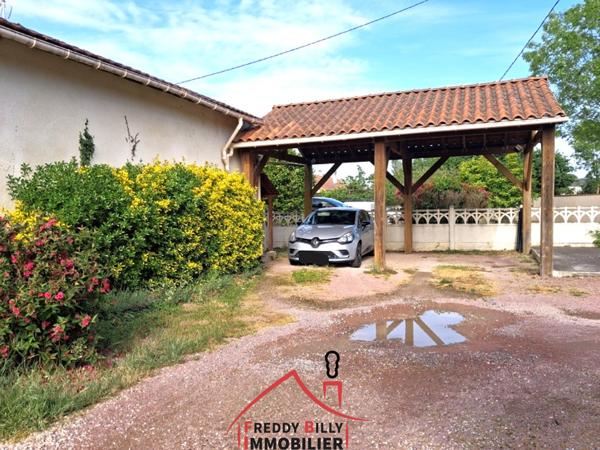 Maison 4 chambres + bureau - Terrain clos de 980 m² avec dépendances
