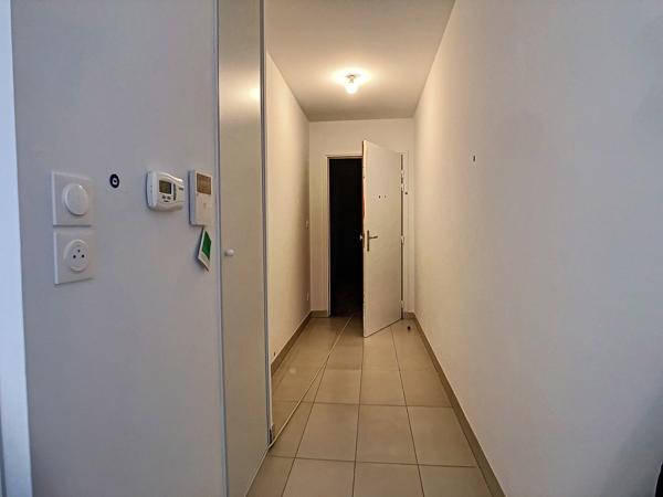 Appartement À louer 2 pièce(s) 46 m²