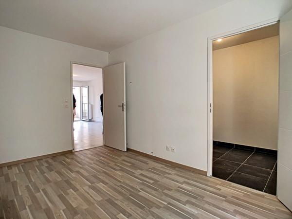 Appartement À louer 2 pièce(s) 46 m²