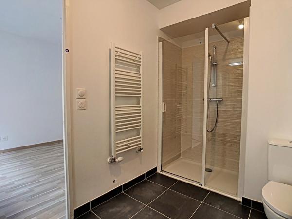 Appartement À louer 2 pièce(s) 46 m²