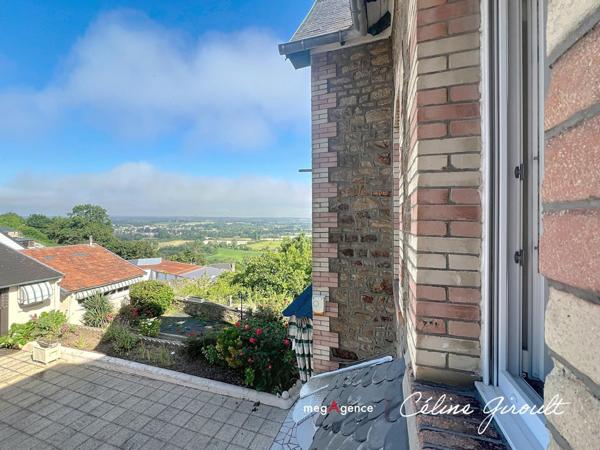 Maison à AVRANCHES, 50300 - 7 pièces 146m²