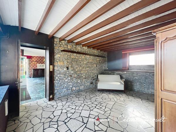 Maison à AVRANCHES, 50300 - 7 pièces 146m²