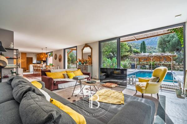 Calvi, Villa 5 Chambres -  205 m² à vendre