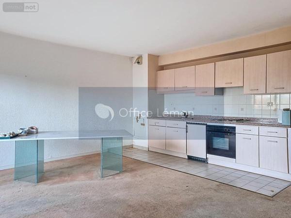 Appartement à vendre à Ferney-Voltaire dans l'Ain (01210), ref : 01047-766