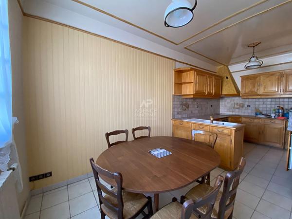 Maison Nanterre 8 pièce(s) 273 m2 €875 000 ** - Référence 14975