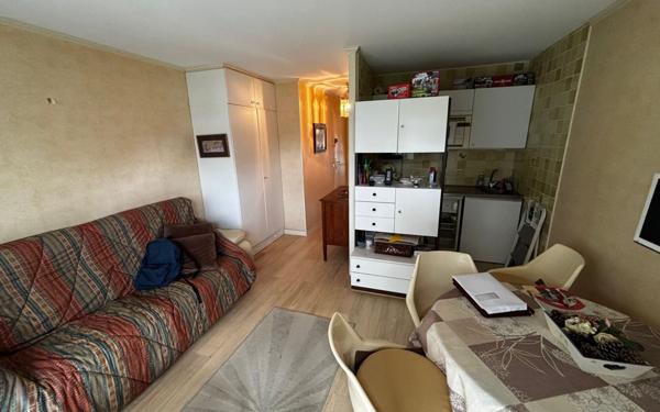 Appartement à vendre    2 pièces • 40,04 m2 Benerville-sur-Mer