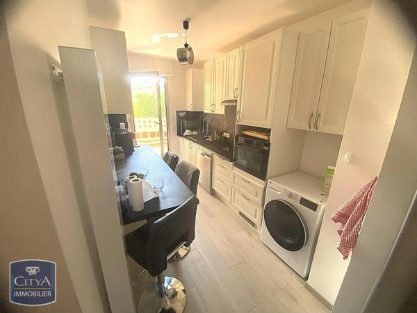 Appartement à louer 4 pièces 89.11m² Aix-en-Provence (13100)