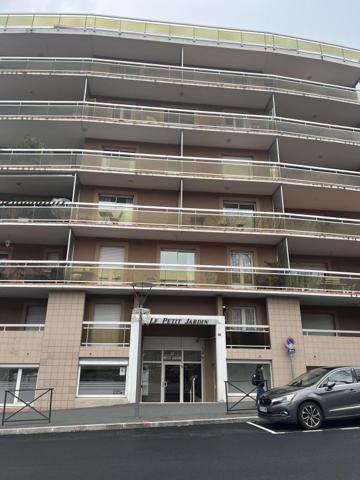 Appartement T2 / Résidence le Petit Jardin /Proche gare et toutes commodités