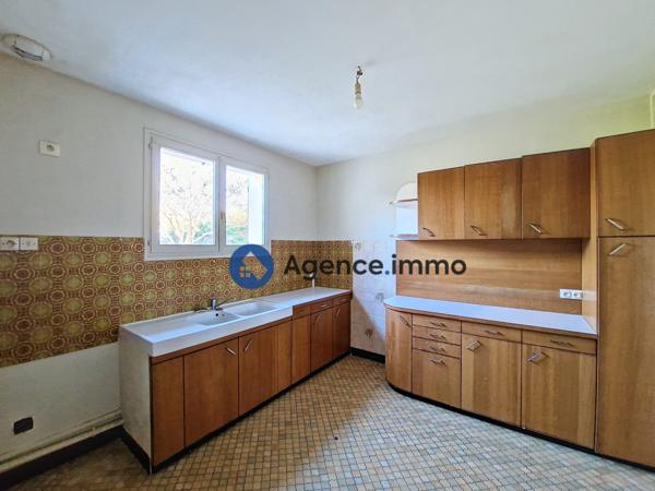 À vendre - Maison individuelle, 4 pièces située à Château-la-Vallière (37330)