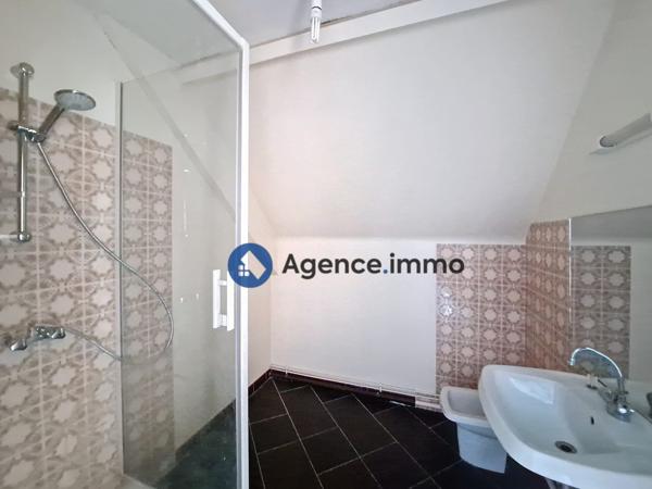 À vendre - Maison individuelle, 4 pièces située à Château-la-Vallière (37330)