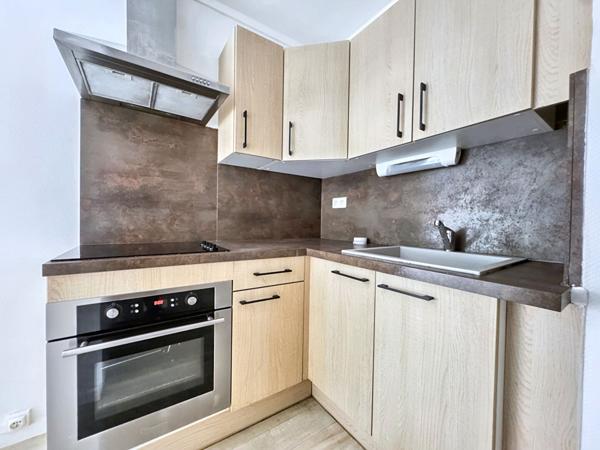 FACS- Nantes T2- 38.65 m2-BALCON-CAVE-ASCENSEUR,  
Nantes 44300