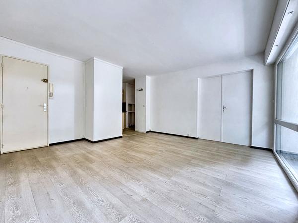 FACS- Nantes T2- 38.65 m2-BALCON-CAVE-ASCENSEUR,  
Nantes 44300