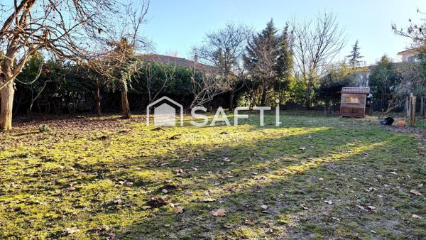 Terrain plat 852m2 proche du centre