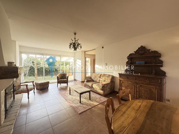 Maison
                                                                                                                                                                                                                                                                                                                        4 pièce(s)                                                                                                                                                                                                          2 chambre(s)                                                                                                                                                                                                          94  m²
