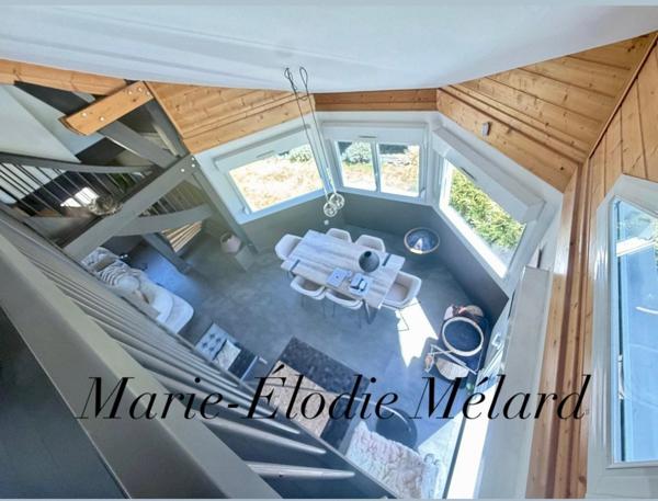 Maison atypique ossature bois 122 m² – Terrain 11,45 ares – Vue dégagée – Proche Luxembourg
