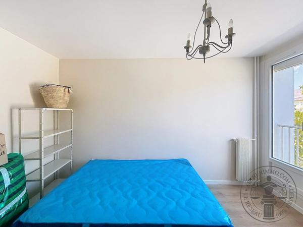 Vente                                                      Appartement
                        
                     3 pièces                      68 m2                     à Dourdan