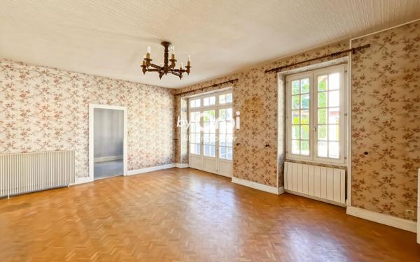 Maison à vendre    7 pièces •  Le Brethon