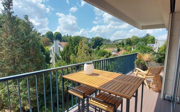 Appartement à louer    4 pièces • 113 m2 Sèvres