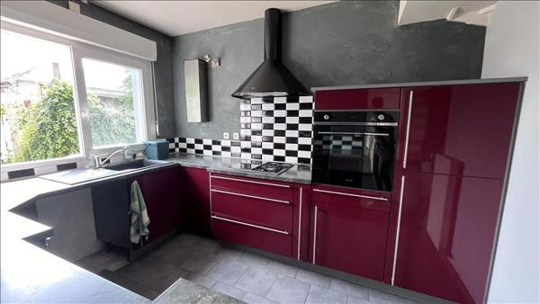 Maison à louer 700 € CC ISSOUDUN 5 p 102 m² DPE C