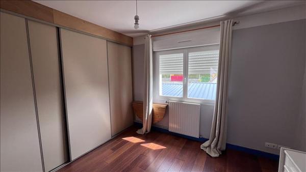 Maison à louer 700 € CC ISSOUDUN 5 p 102 m² DPE C
