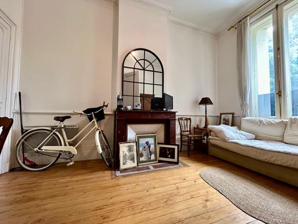 Appartement 7 pièce(s) 3 chambre(s) 197 m²