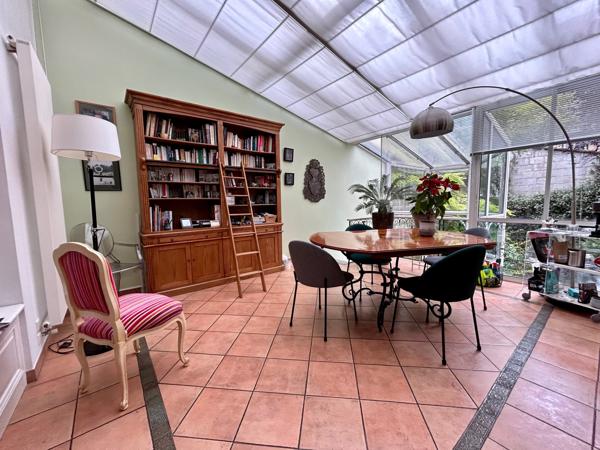 Appartement 7 pièce(s) 3 chambre(s) 197 m²
