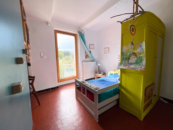 Rians (83560) Maison 6 pièces de 140 m² avec jardin