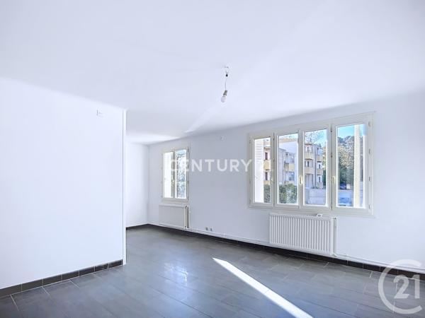 Appartement à vendre  4 pièces - 72 m2 AUBAGNE - 13