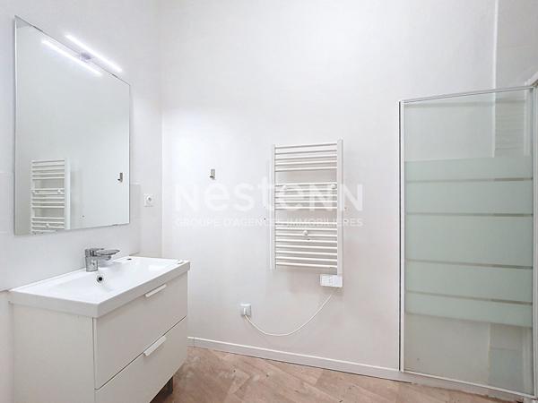 Maison à vendre à sur le port de MARANS - 5 pièces, 3 chambres - Vendu Loué