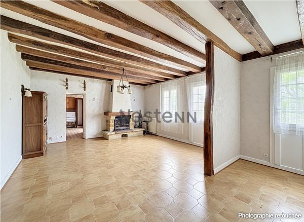 MAISON A RENOVER - NOTRE DAME D'OE 4 pièces 127 m² avec 3 chambres, jardin et deux garages