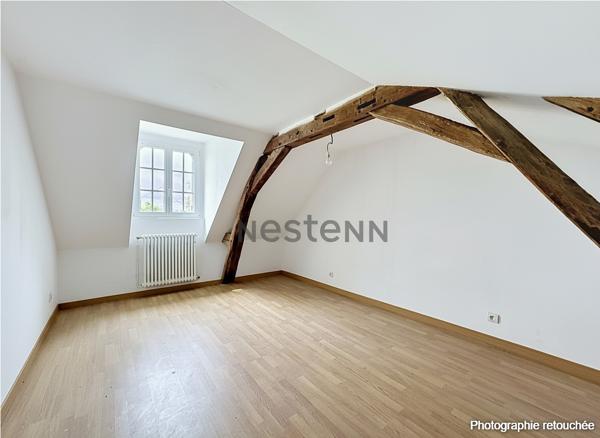 MAISON A RENOVER - NOTRE DAME D'OE 4 pièces 127 m² avec 3 chambres, jardin et deux garages