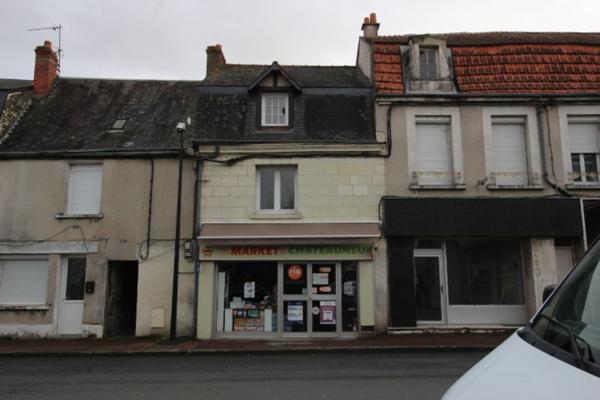 Immeuble Chatellerault 6 pièce(s) 60.50 m2