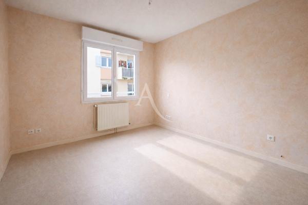 Pau Centre Appartement T3 avec balcon, garage et cave 71 m² Exposition Sud