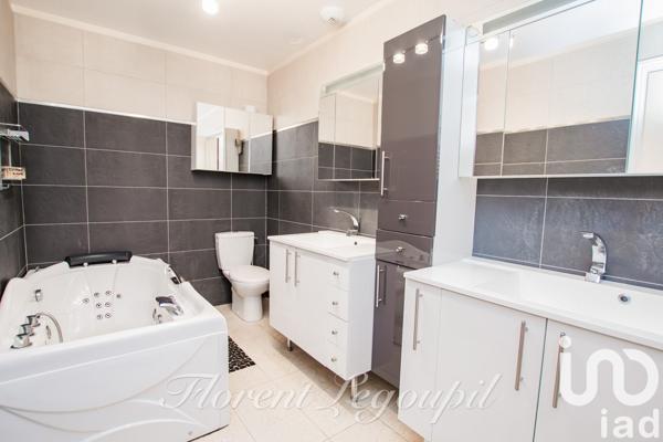 Maison 6 pièces de 162 m² à Saint-Nom-la-Bretèche (78860)