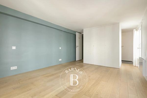 Paris 1er, Appartement 1 Chambre -  44 m² à vendre