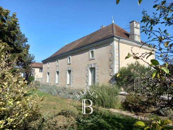 Lencloître, Manoir 8 Chambres -  394 m² à vendre
