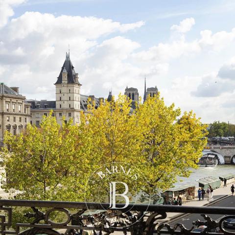 Paris 6ème, Appartement 2 Chambres -  93 m² à vendre
