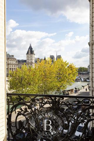 Paris 6ème, Appartement 2 Chambres -  93 m² à vendre