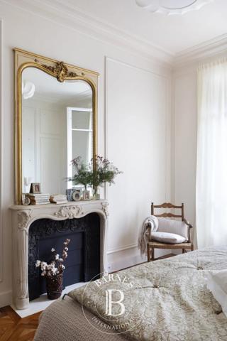 Paris 6ème, Appartement 2 Chambres -  93 m² à vendre