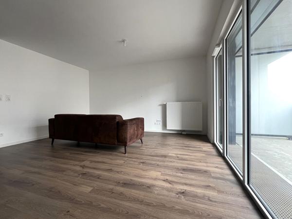 A LOUER T3 MEUBLE neuf Gare / BALCON + PARKING (chauffage eau chaude inclus)