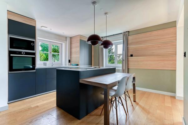 À louer – Duplex meublé d’exception de 168 m² dans une demeure bourgeoise du XVIIᵉ siècle – Écully