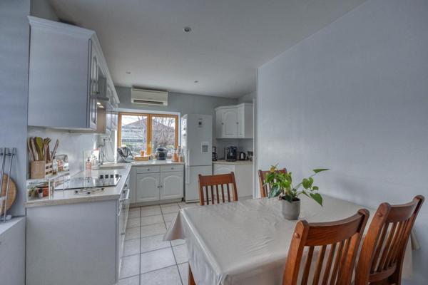 Maison  Individuelle 6 Pièces  123 m²      38430  VOREPPE