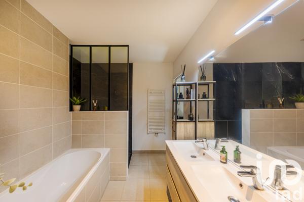 Appartement à vendre 3 pièces 70 m² Cergy