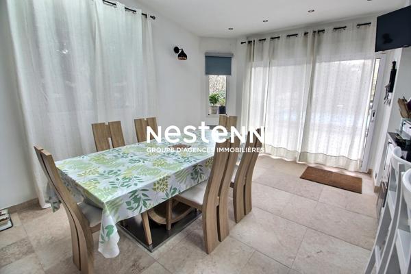 Maison de Prestige à Vénissieux - 5 Chambres, Piscine et Jardin