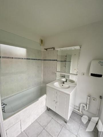 ANZIN : DUPLEX F2 - Place de parking - résidence 2007 sécurisée