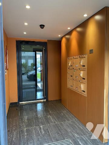 ANZIN : DUPLEX F2 - Place de parking - résidence 2007 sécurisée